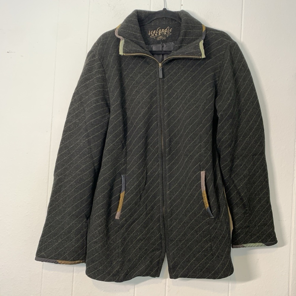 Icelandic Design Womens XL Coat 100% Wool Silk Trim Full Zip Grey Pinstripe Soft